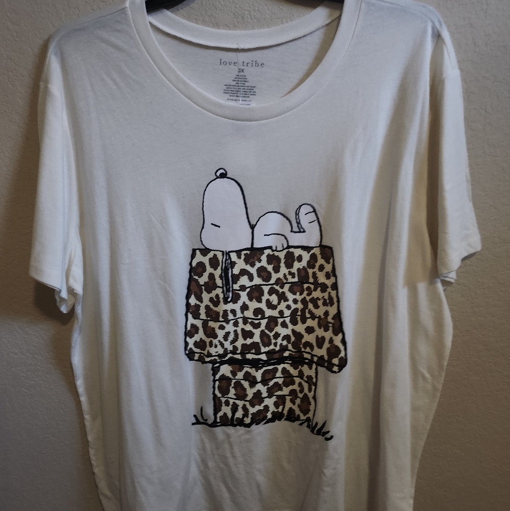 Snoopy tshirt